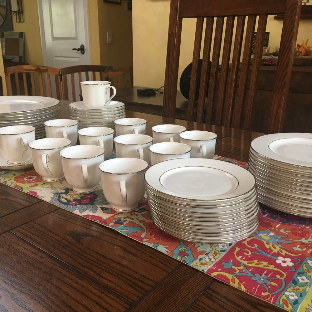Lenox Hannah Platinum China Set